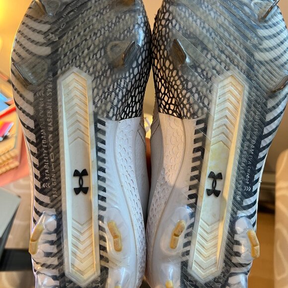 Under Armour Bryce Harper Baseball Cleats - Picture 7 of 7